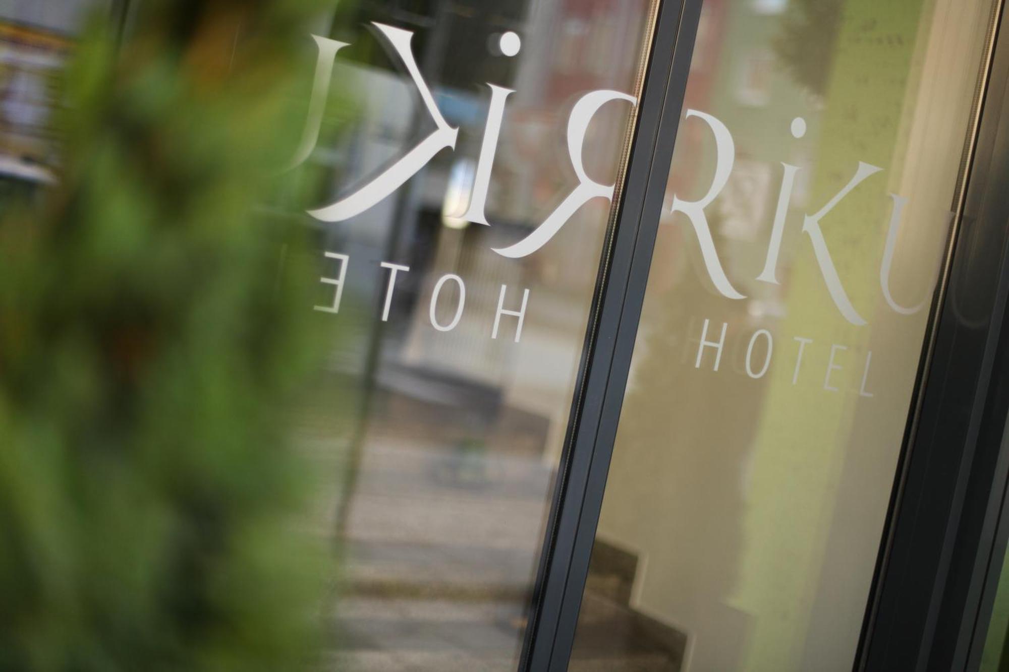 Riku Hotel ノイ・ウルム エクステリア 写真